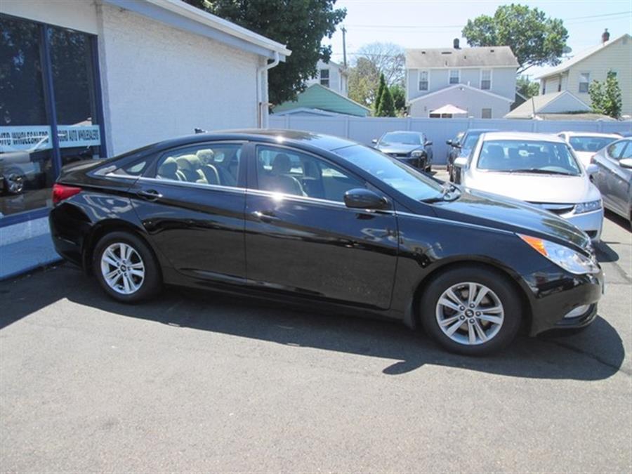 2013 Hyundai Sonata GLS photo