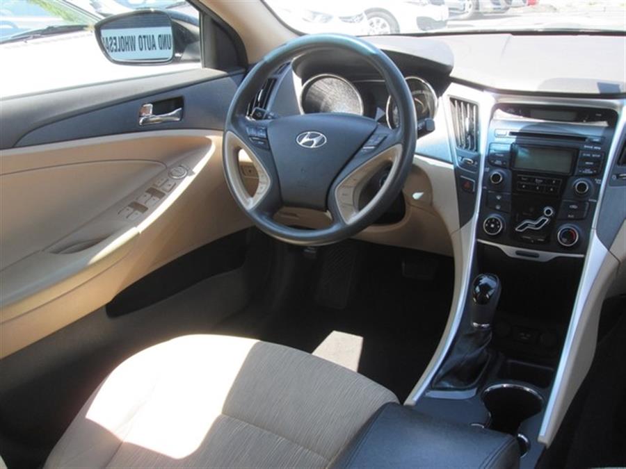 2013 Hyundai Sonata GLS photo