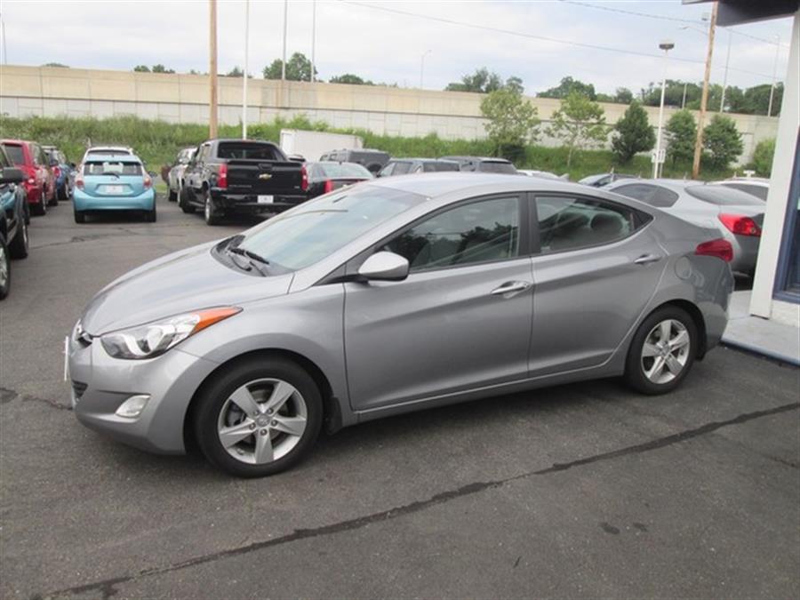 2013 Hyundai Elantra GLS photo