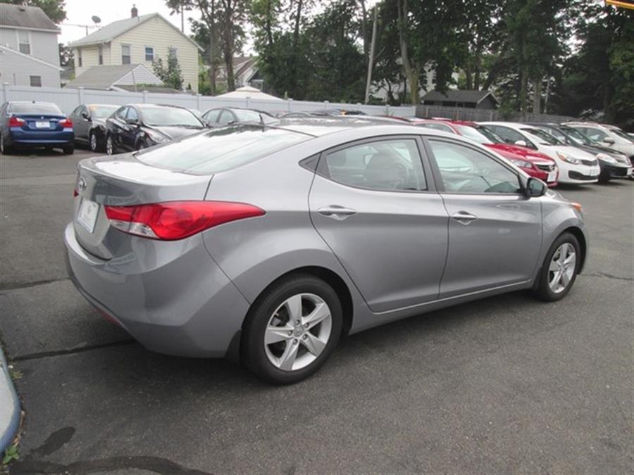 2013 Hyundai Elantra GLS photo