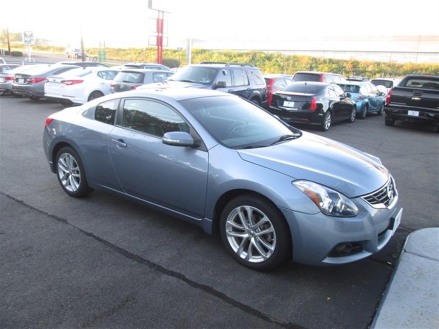 2011 Nissan Altima 3.5 SR photo