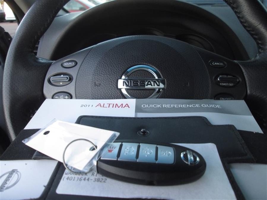2011 Nissan Altima 3.5 SR photo