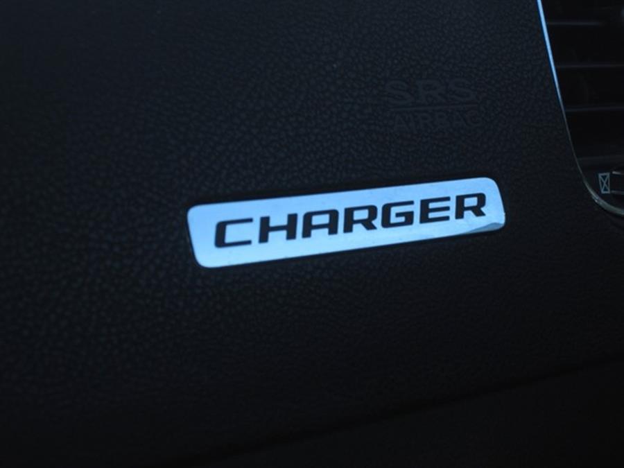 2014 Dodge Charger SXT photo
