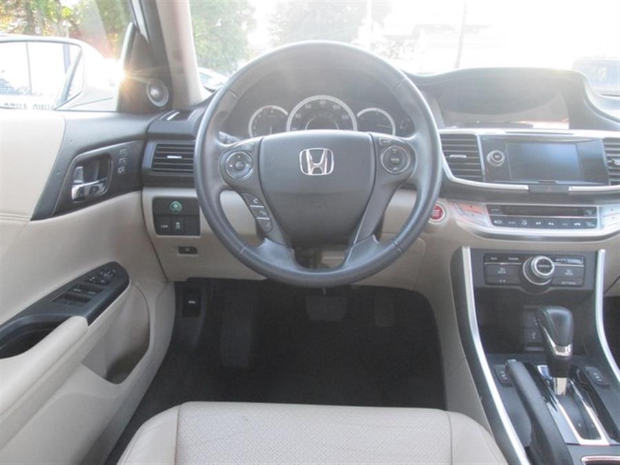 2013 Honda Accord EX-L V6 photo
