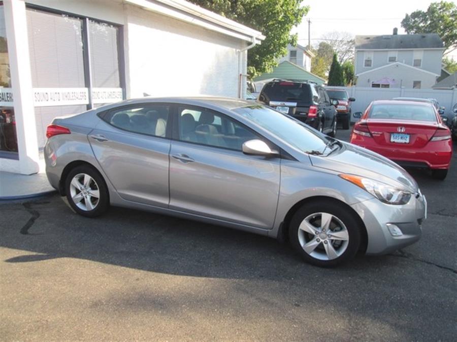 2013 Hyundai Elantra GLS photo