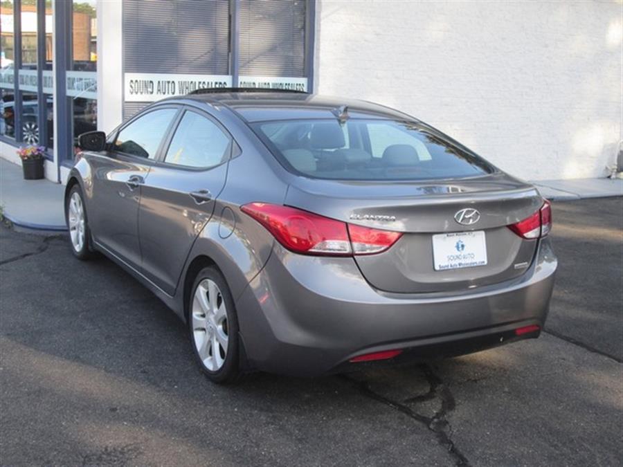 2013 Hyundai Elantra GLS photo