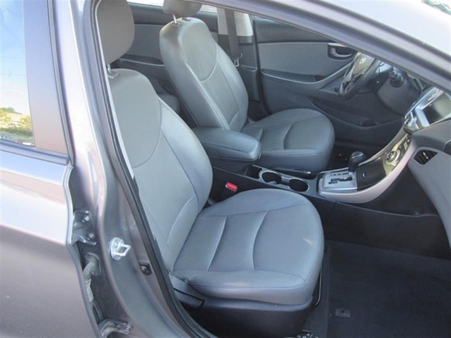 2013 Hyundai Elantra GLS photo