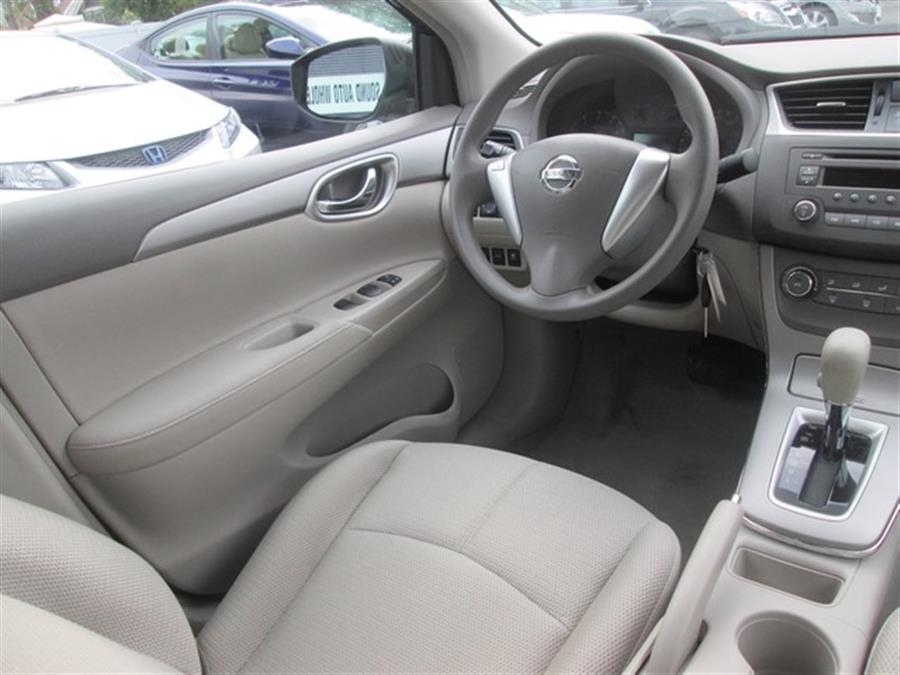 2013 Nissan Sentra S photo