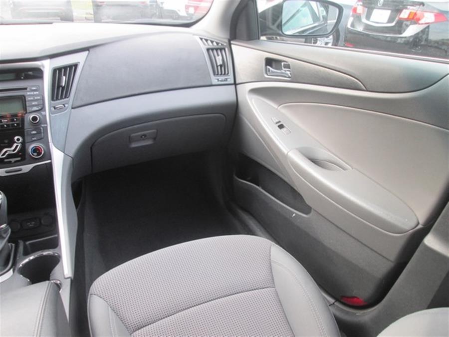 2013 Hyundai Sonata GLS photo