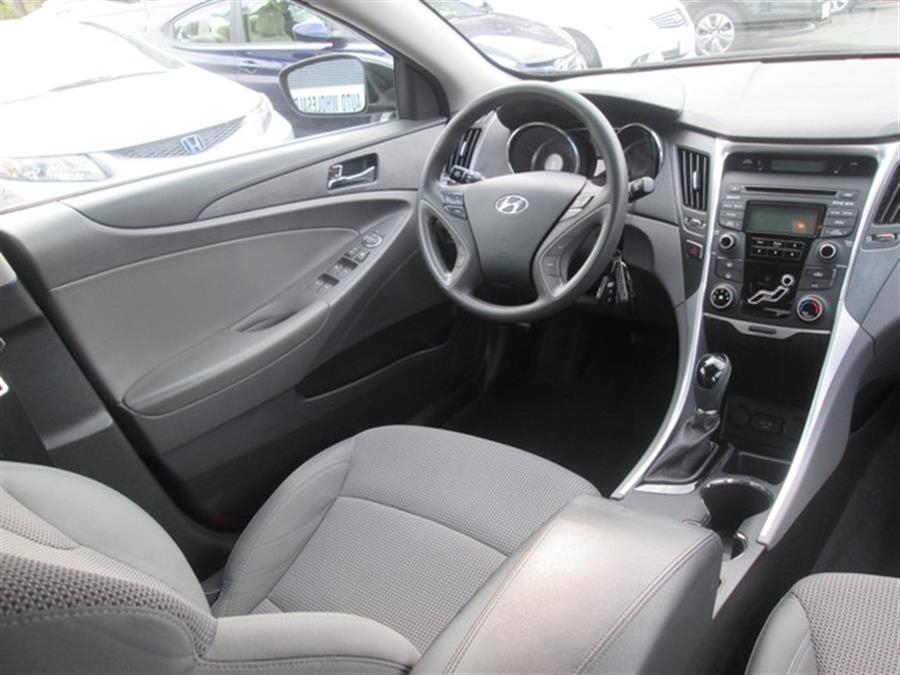 2013 Hyundai Sonata GLS photo