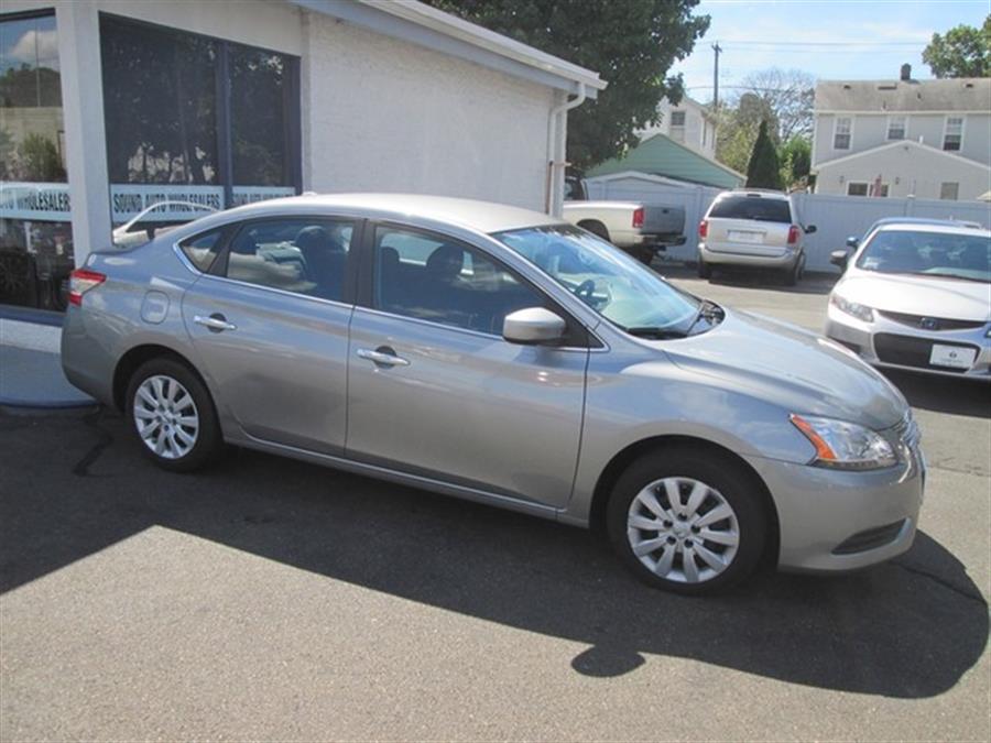 2014 Nissan Sentra S photo