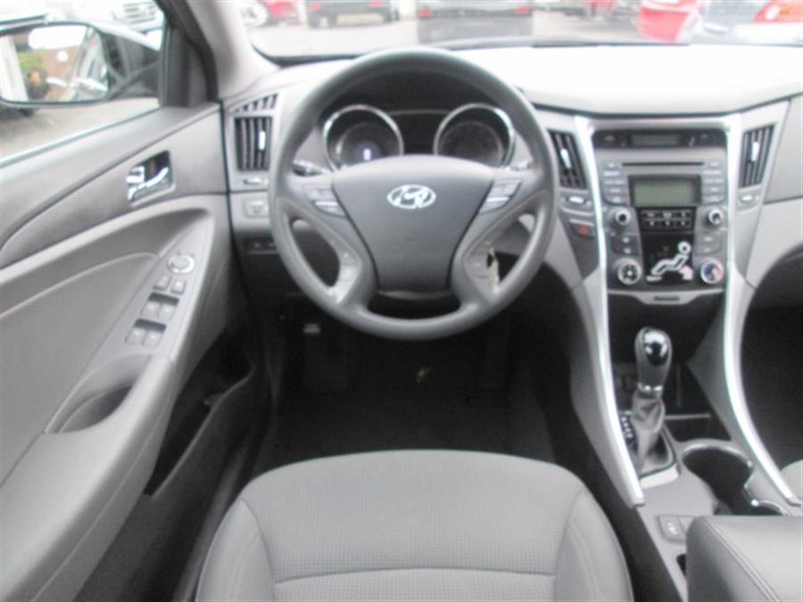 2013 Hyundai Sonata GLS photo