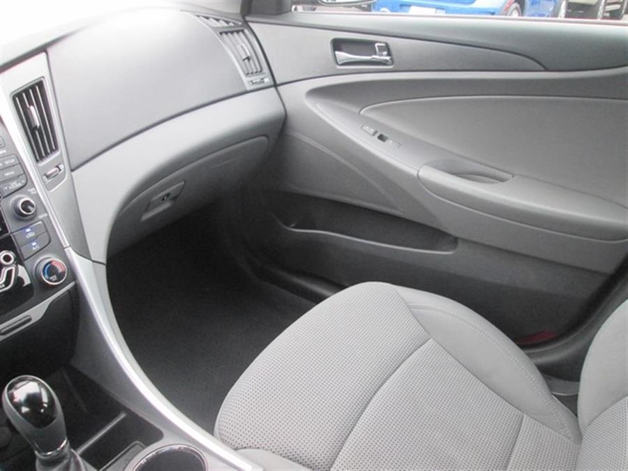 2013 Hyundai Sonata GLS photo