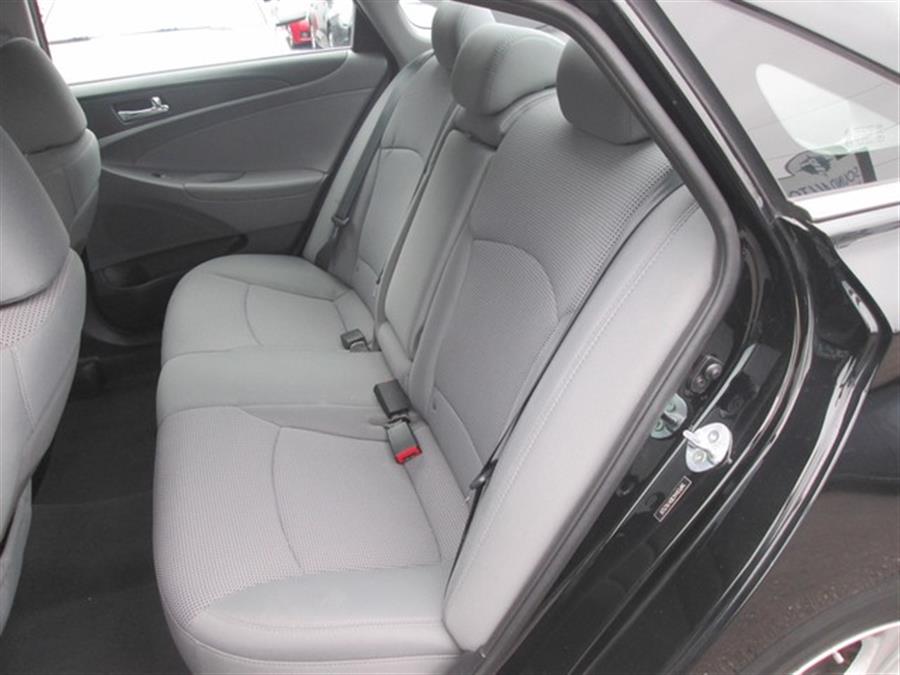 2013 Hyundai Sonata GLS photo