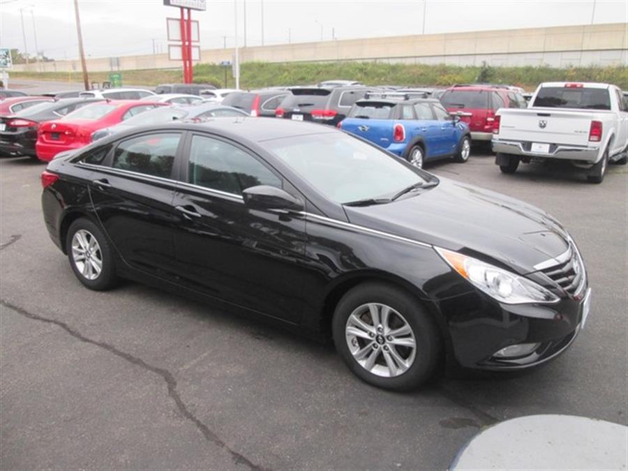 2013 Hyundai Sonata GLS photo