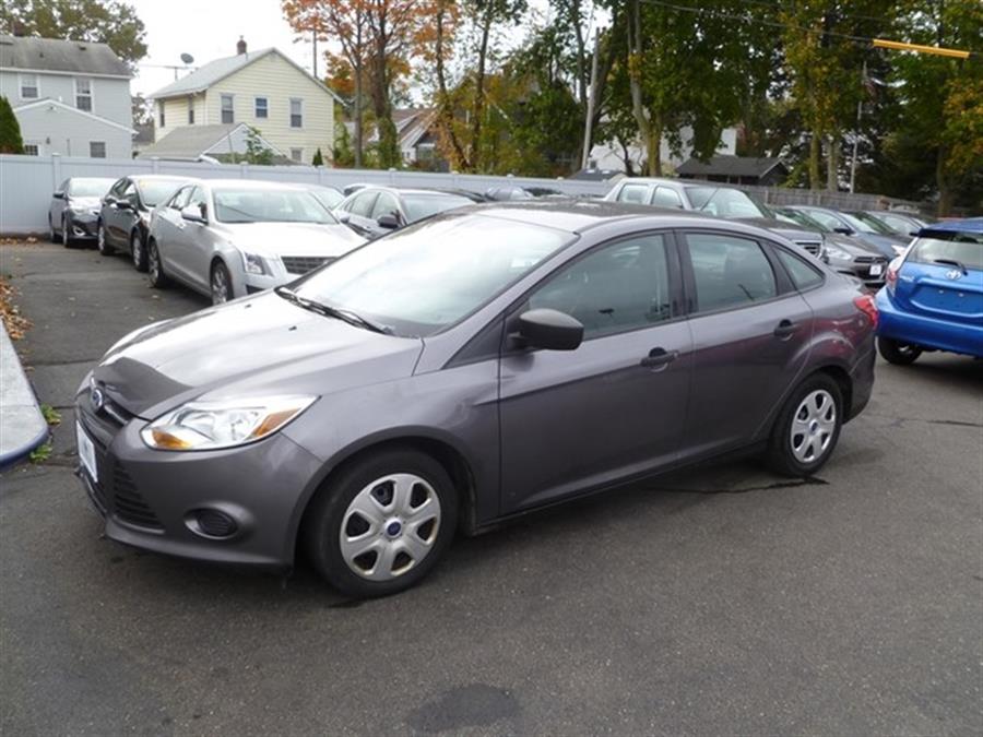 2013 Ford Focus S photo