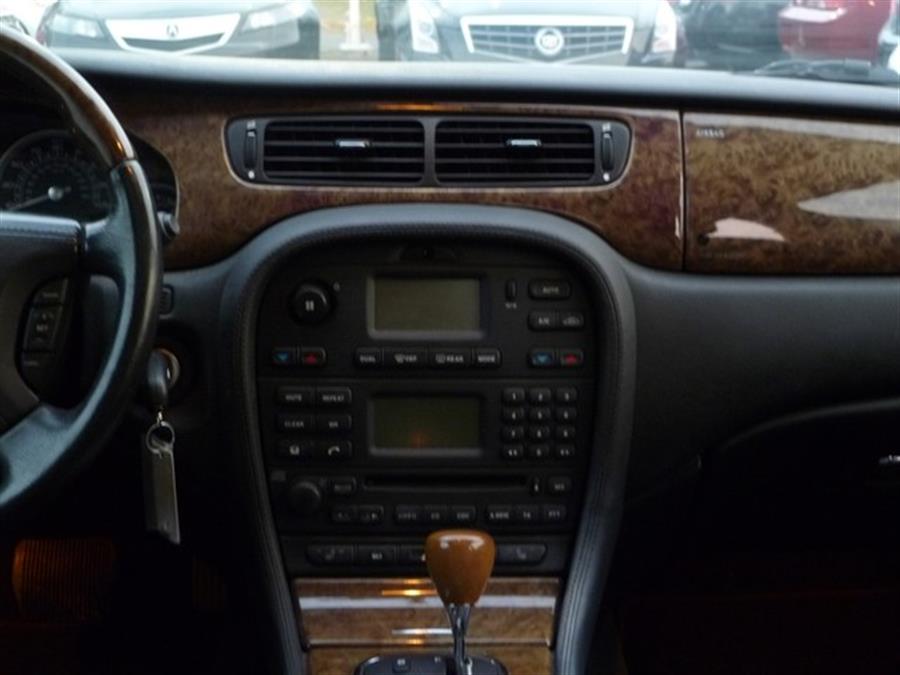 2005 Jaguar S-Type 3.0 photo