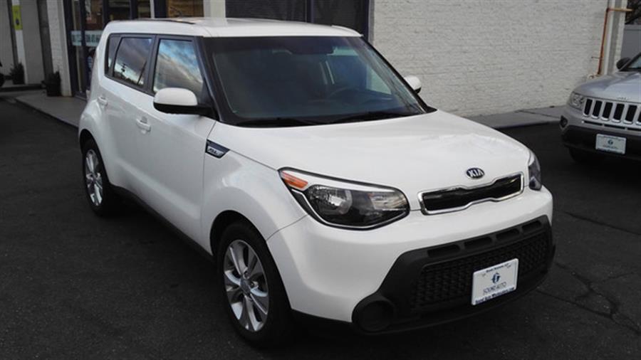 2015 Kia Soul + photo