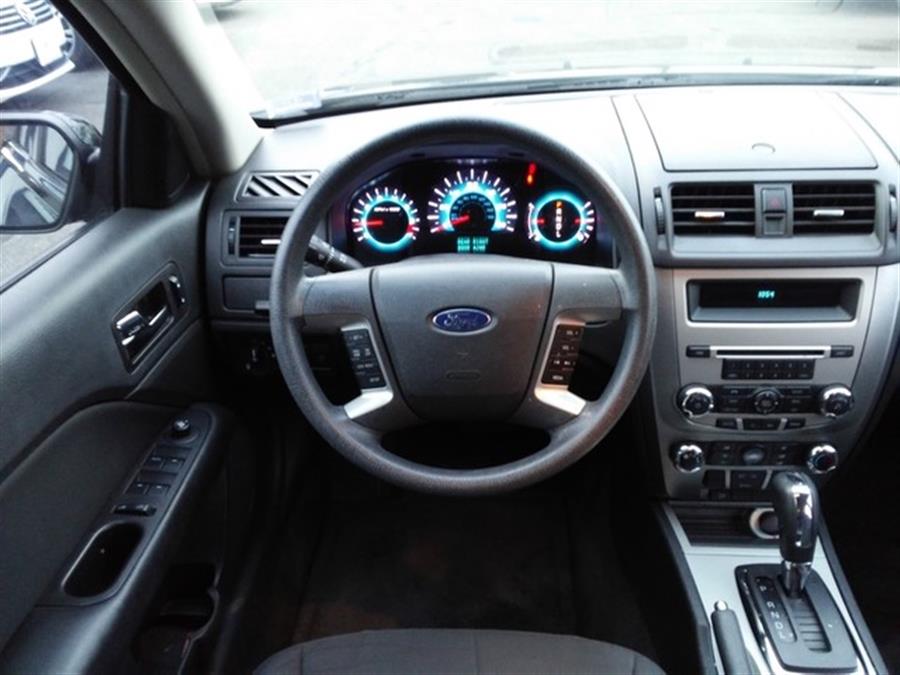 2012 Ford Fusion SE photo