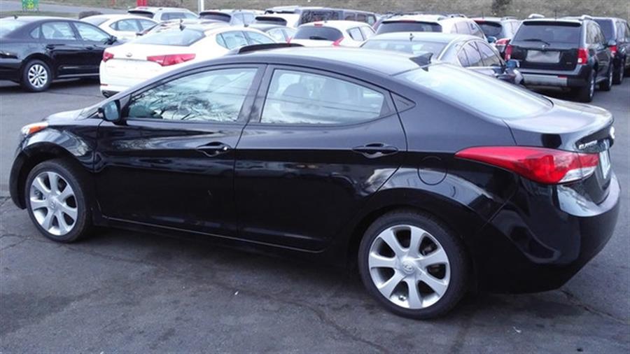 2013 Hyundai Elantra GLS photo