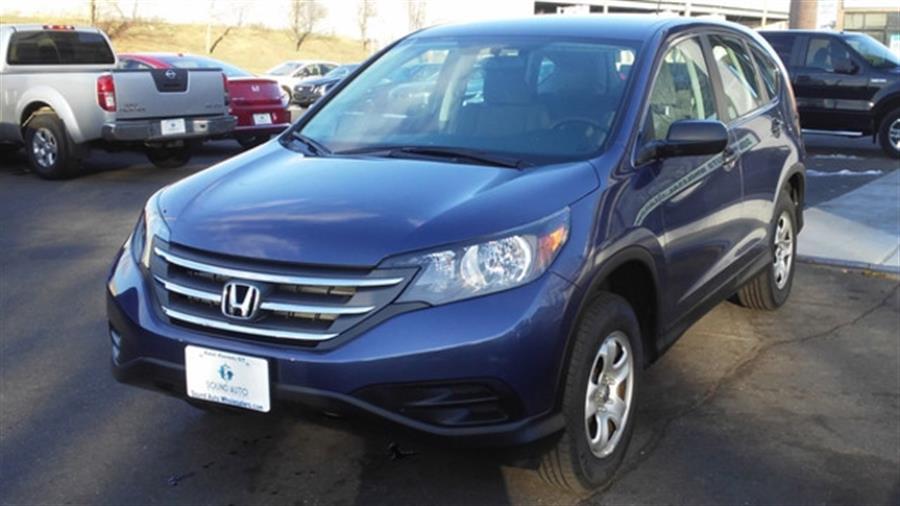 The 2014 Honda CR-V LX photos