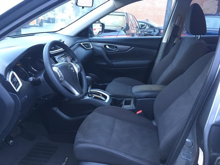 2016 Nissan Rogue AWD 4dr SV photo