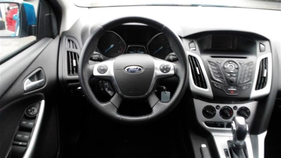 2014 Ford Focus SE photo