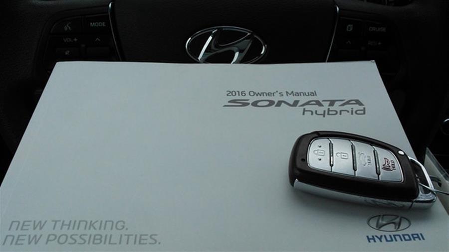 2016 Hyundai Sonata Hybrid SE photo