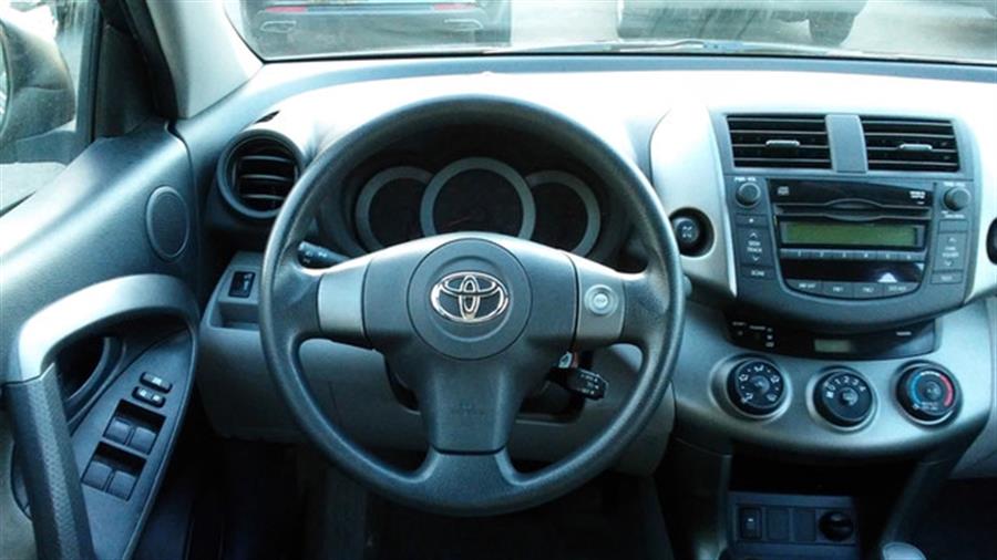 2010 Toyota RAV4 photo