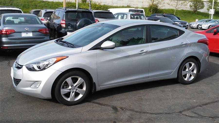 2013 Hyundai Elantra GLS photo