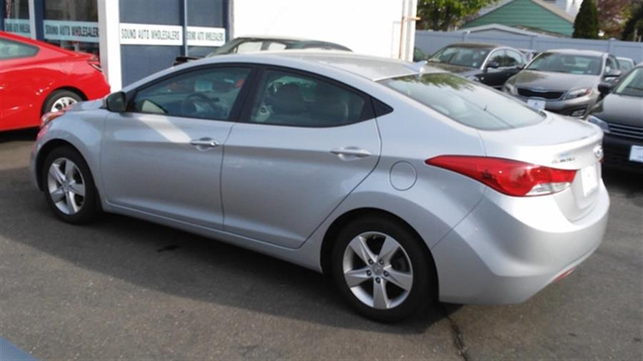 2013 Hyundai Elantra GLS photo