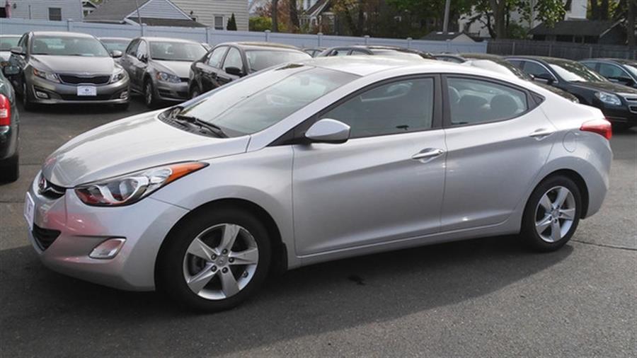 2013 Hyundai Elantra GLS photo