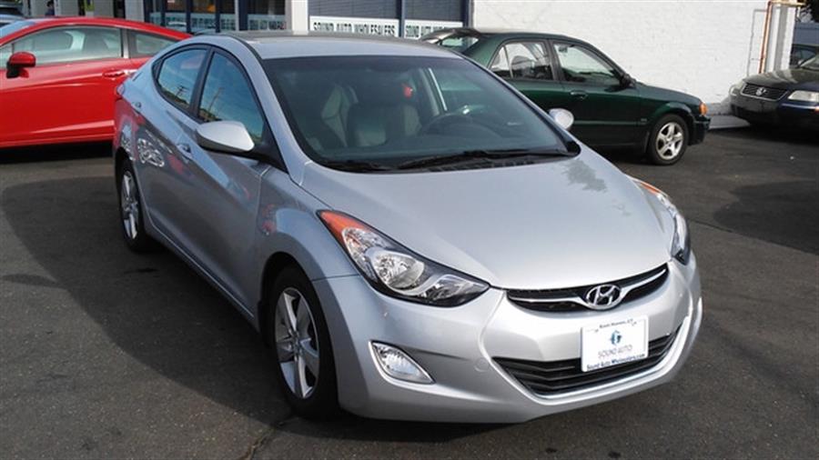 2013 Hyundai Elantra GLS photo