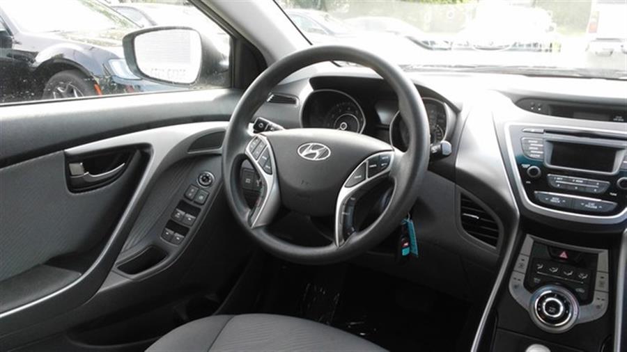 2013 Hyundai Elantra GLS photo