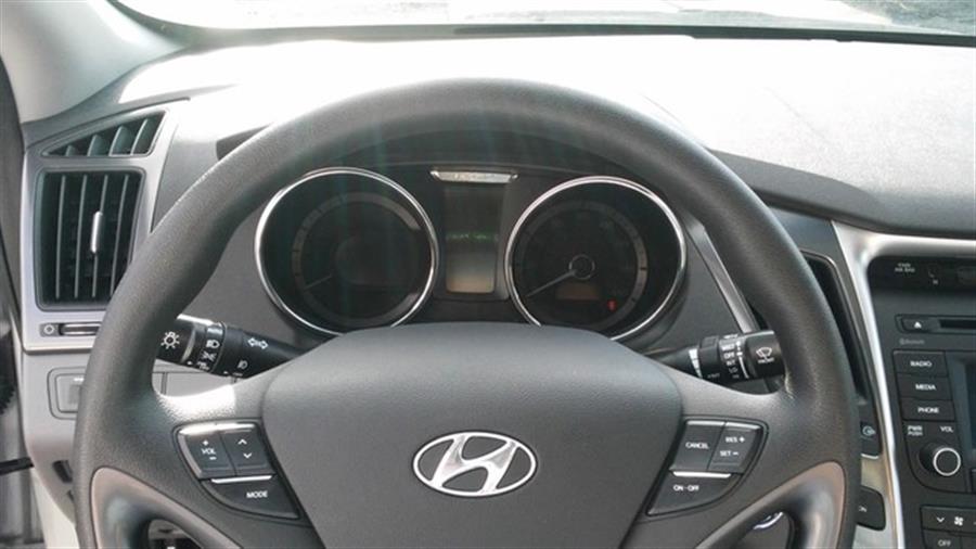 2014 Hyundai Sonata Hybrid photo