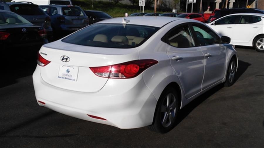 2013 Hyundai Elantra GLS photo