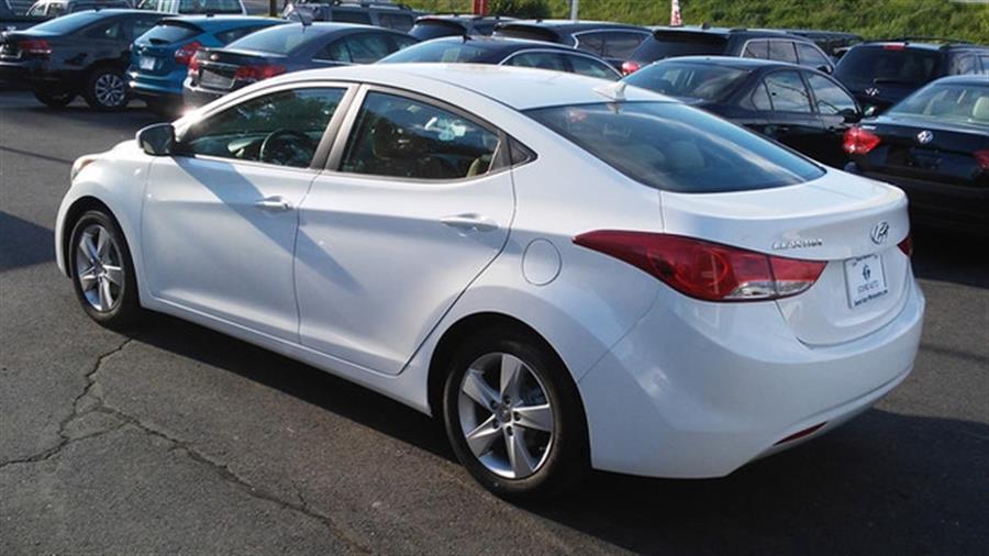 2013 Hyundai Elantra GLS photo