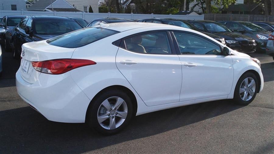 2013 Hyundai Elantra GLS photo