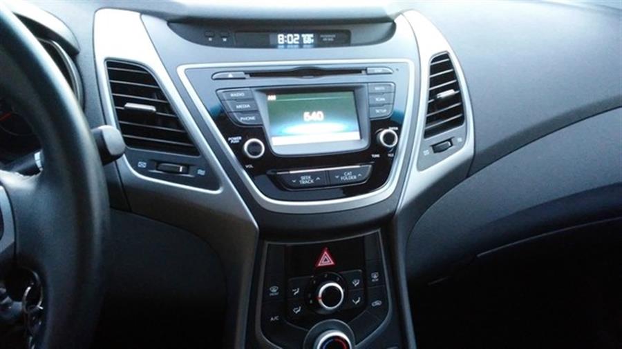 2015 Hyundai Elantra SE photo