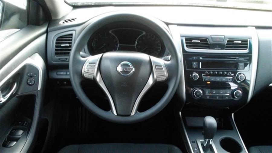 2015 Nissan Altima 2.5 S photo