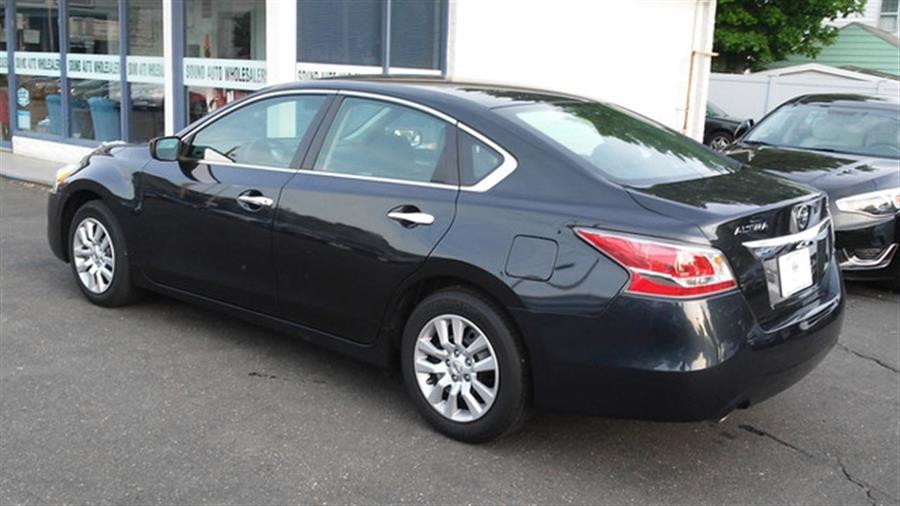 2015 Nissan Altima 2.5 S photo