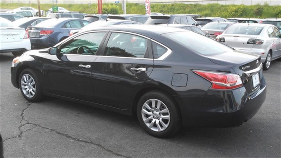 2015 Nissan Altima 2.5 S photo