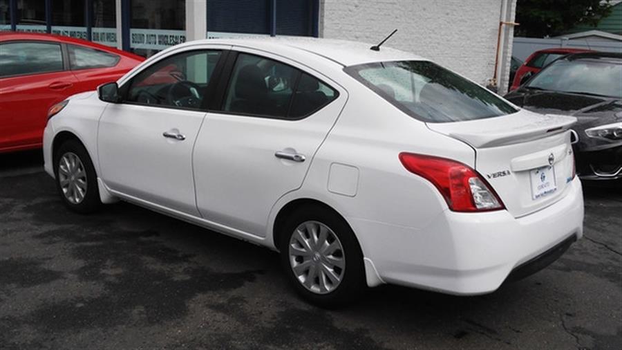 2015 Nissan Versa 1.6 S photo