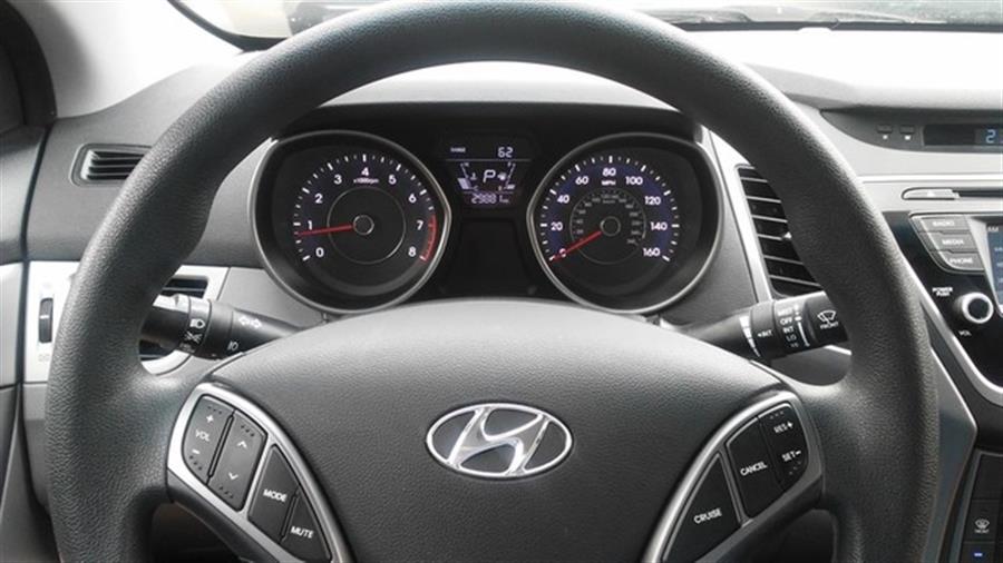 2014 Hyundai Elantra Limited photo