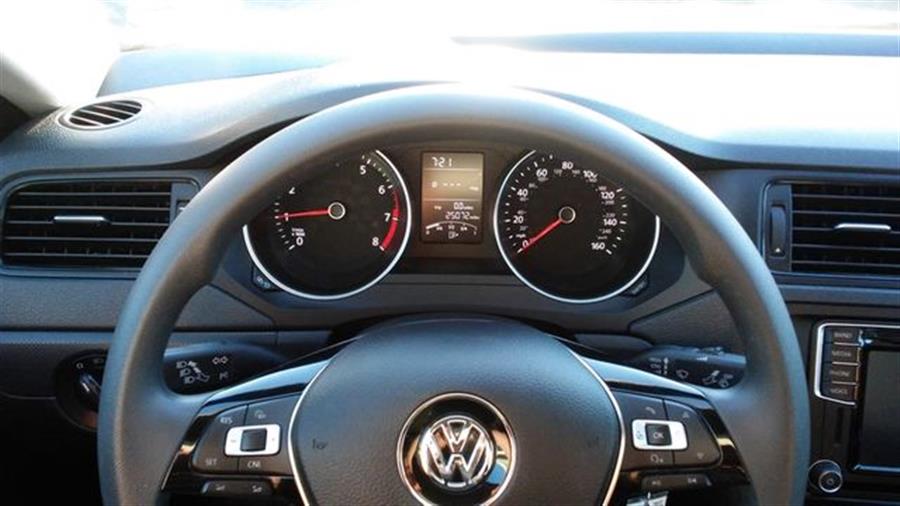 2016 Volkswagen Jetta 1.4T S w/Technology photo