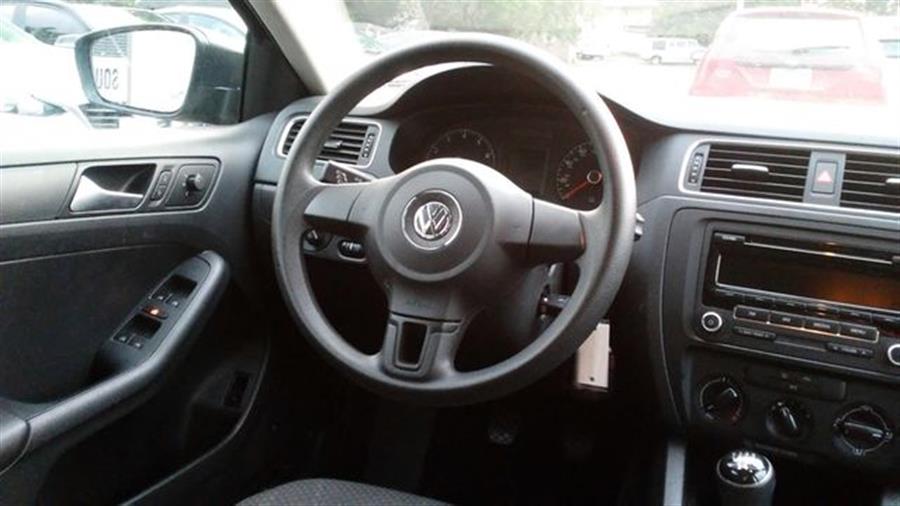 2014 Volkswagen Jetta photo