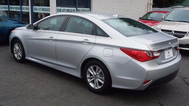 2014 Hyundai Sonata GLS photo