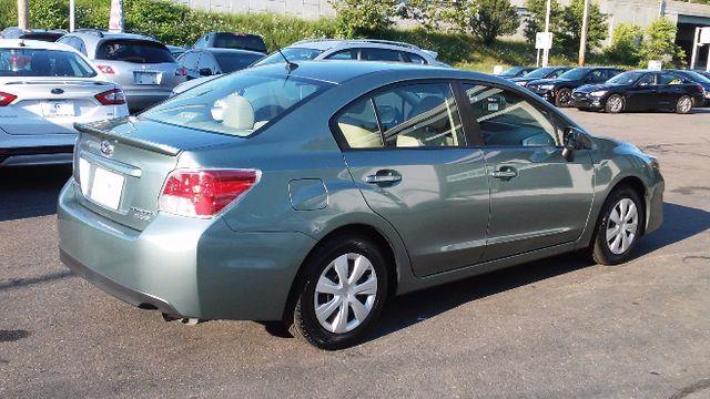 2016 Subaru Impreza 4dr CVT 2.0i photo