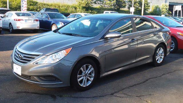 2014 Hyundai Sonata GLS photo