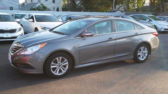 2014 Hyundai Sonata GLS photo